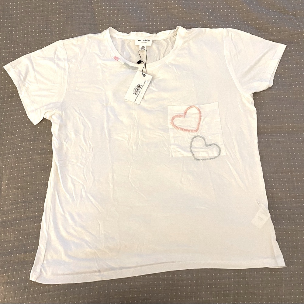 ALLISON Hearts Pockets Tee